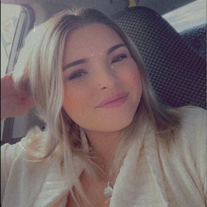 Meet your Posher, Ciara